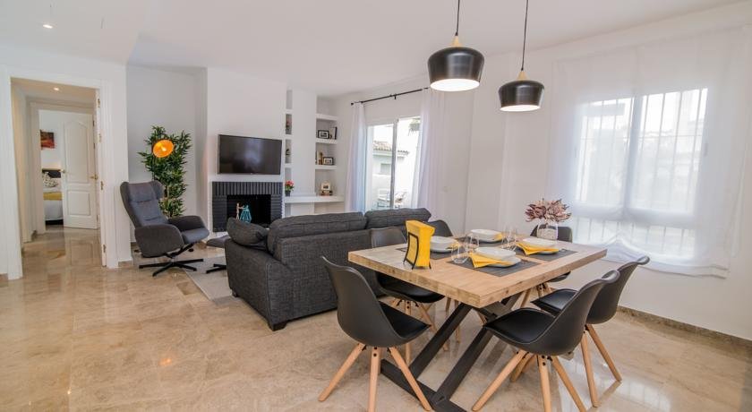 HOLE IN ONE MARBELLA