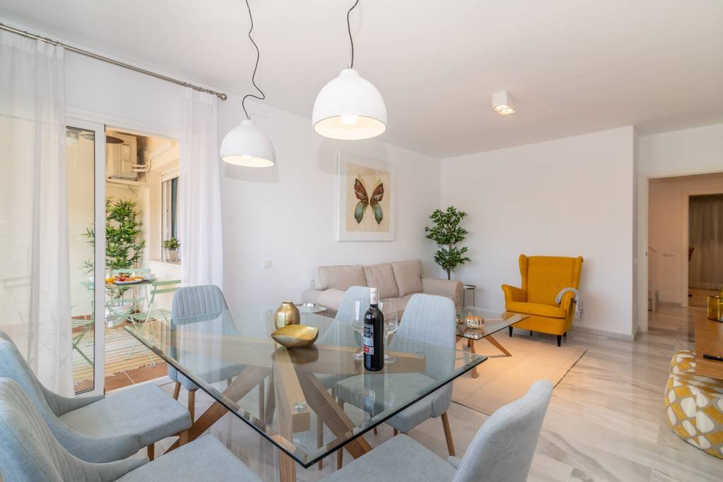 c0f93fbd-d98f-4b16-a898-d48549045b65